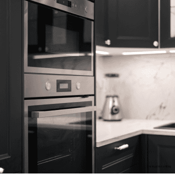 Built-in ovens in a contemporary kitchen showing how to choose the right oven